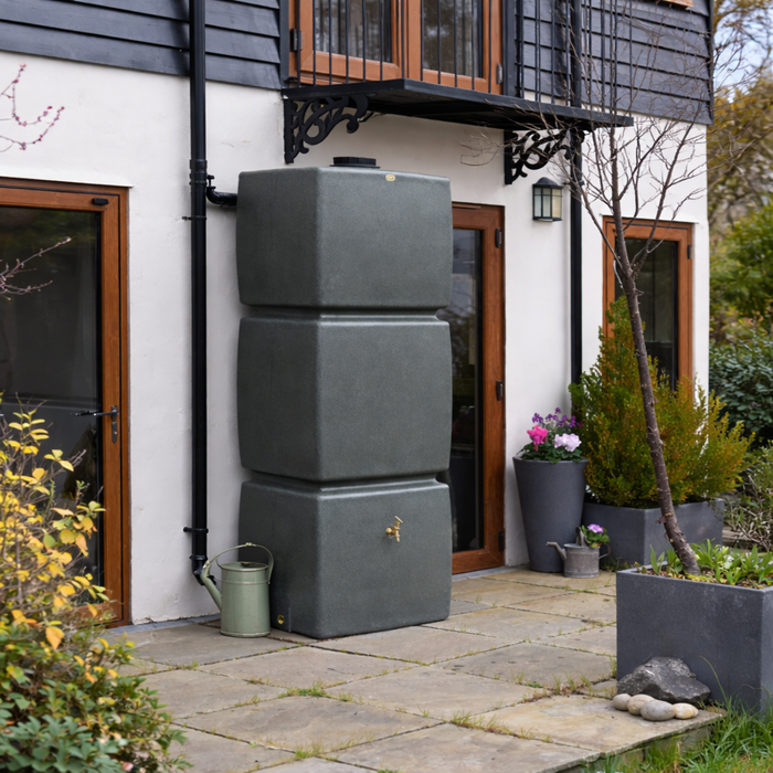 825L Pillar Water Butt - Slim Space-Saving Rainwater Tank Durable Garden Water Storage