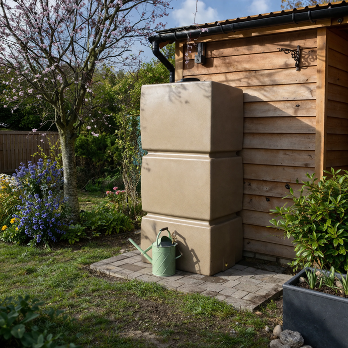 825L Pillar Water Butt - Slim Space-Saving Rainwater Tank Durable Garden Water Storage