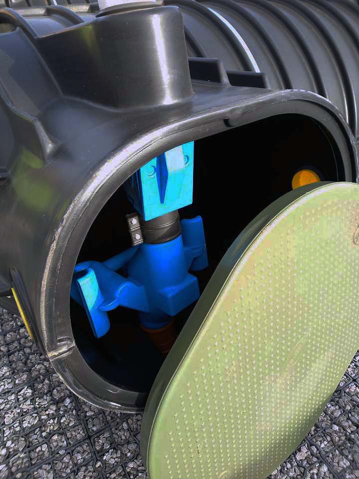 4,000 Litres Polypipe Rainstream Tank